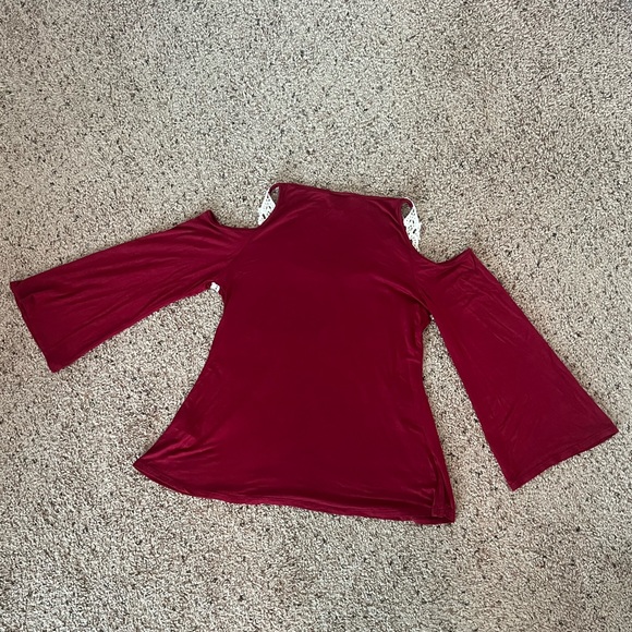 VENUS Red Blouse - Picture 3 of 4
